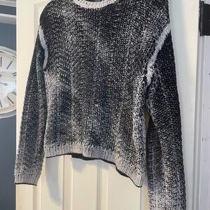 Steve Madden Black and White Crew Neck Sweater